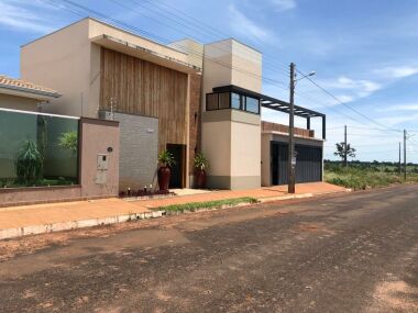 Imagem do produto Vendo Belíssima Casa de Alto Padrão no Setor São Paulo com Junqueiroz